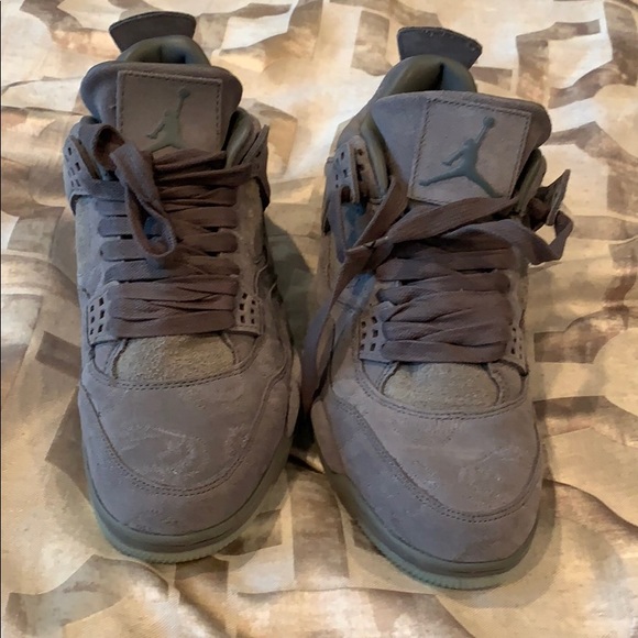 Air Jordan 4 Retro Kaws - Picture 3 of 5
